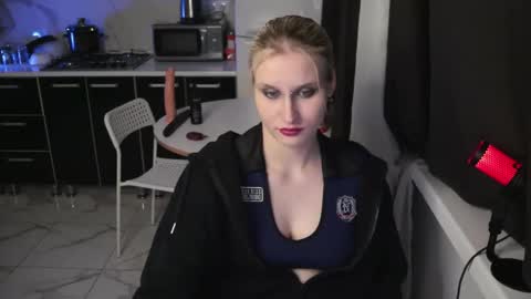 Snapshot of mertyxxx chatting on February 22, 10:08 pm Merty online show from February 22, 10:08 pm