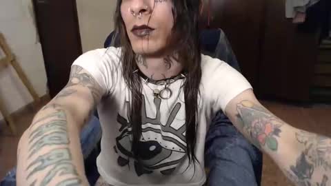 merurial1 online show from October 15, 1:28 am