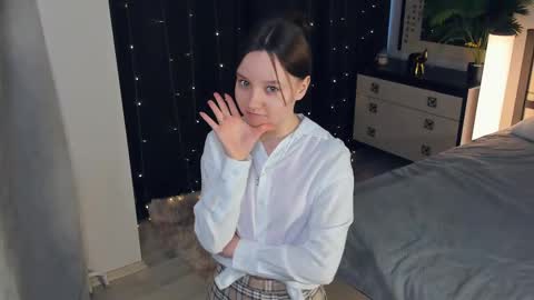 Lollita online show from March 2, 2:10 pm