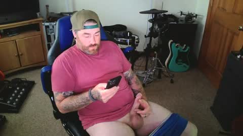 metalhead18787 online show from June 13, 11:30 am
