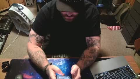 metalhead18787 online show from August 6, 10:17 am
