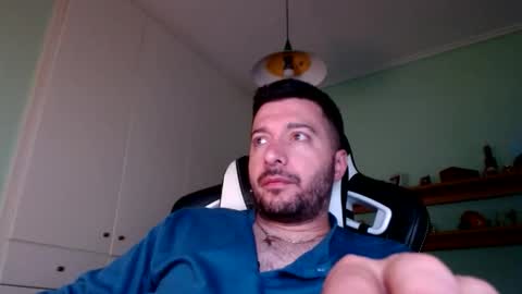 Snapshot of metalic18 chatting on October 28, 4:49 am FunnyTimeHere online show from October 28, 4:49 am