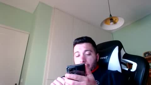 FunnyTimeHere online show from January 6, 6:00 pm