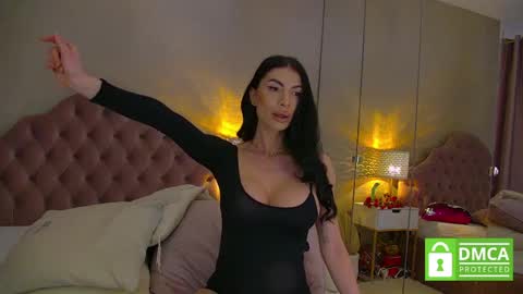 Snapshot of metishacaprice chatting on March 25, 9:48 am Metisha online show from March 25, 9:48 am