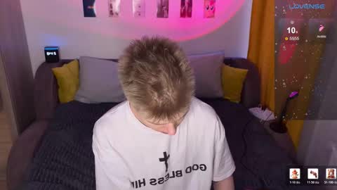 Snapshot of metratok chatting on January 8, 6:43 pm Arthur online show from January 8, 6:43 pm