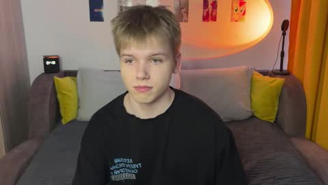 Snapshot of metratok chatting on March 3, 3:51 pm Arthur online show from March 3, 3:51 pm