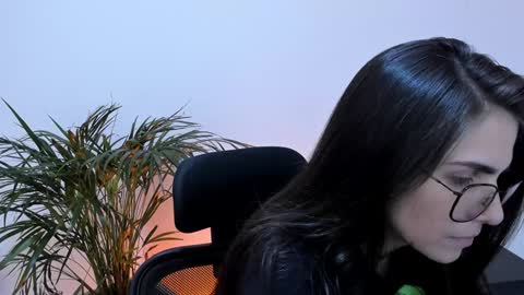 Snapshot of meurief chatting on January 26, 5:44 pm Meurif online show from January 26, 5:44 pm
