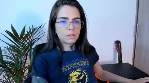 Meurif online show from December 2, 2:12 pm