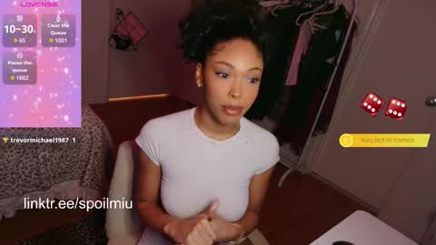 mew2wo online show from November 4, 5:50 am