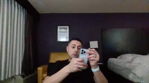 Snapshot of mexirican80 chatting on November 15, 6:00 am The MexiRican online show from November 15, 6:00 am