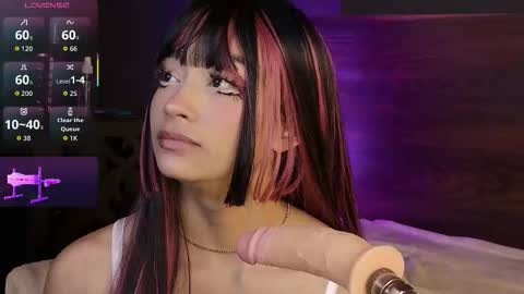 MEYLIN online show from March 22, 9:40 pm