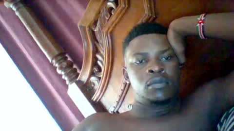 Snapshot of mfalmetsulai chatting on October 28, 7:01 am tsulai online show from October 28, 7:01 am