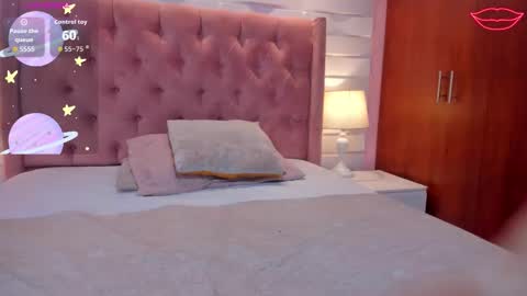 Snapshot of mhellissaw chatting on January 31, 11:47 pm melissa online show from January 31, 11:47 pm