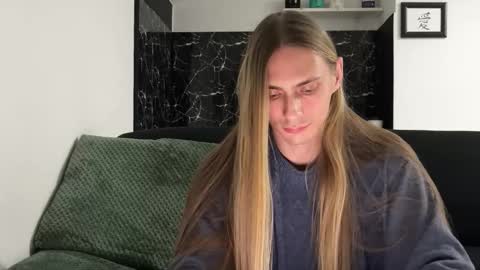 Misha online show from February 1, 6:06 pm