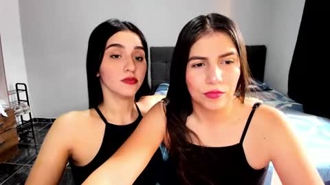 Snapshot of mia_18nice chatting on April 12, 5:07 pm mia_18nice online show from April 12, 5:07 pm