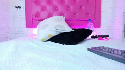 Mia Blonde online show from January 30, 10:19 pm