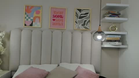 mia__bailey_ online show from April 9, 3:06 am