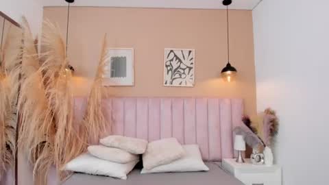 mia__bailey_ online show from June 29, 7:25 pm