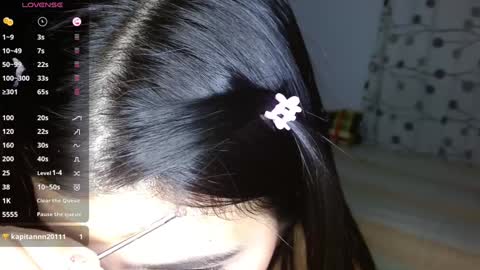 Mia online show from December 17, 11:59 pm