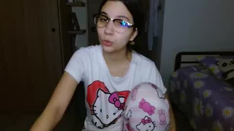 Mia online show from January 8, 1:52 am