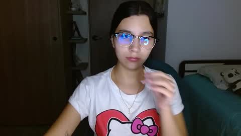 Mia online show from February 26, 3:38 am