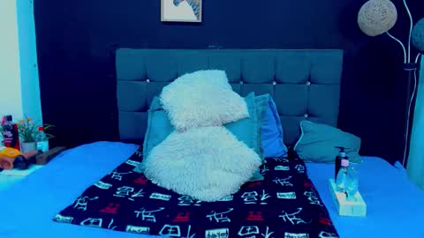 Snapshot of mia__xx1 chatting on November 30, 6:01 pm C A L L M E M I A online show from November 30, 6:01 pm