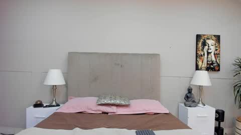 Mia Zoe online show from May 23, 3:34 am