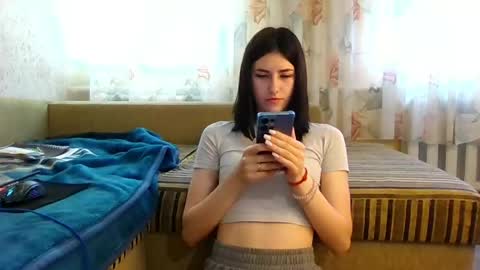 mia_beauti_live online show from May 25, 9:48 am