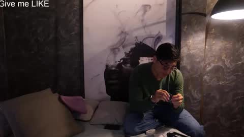 Belmont and Mia online show from April 10, 6:56 pm