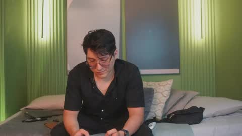 Belmont and Mia online show from April 24, 6:54 pm