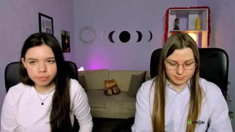 Mia online show from March 17, 4:21 pm