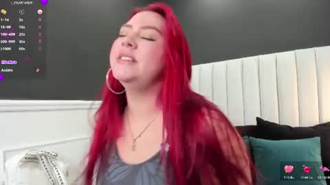 Snapshot of mia_blumm_ chatting on July 7, 4:11 pm Mia online show from July 7, 4:11 pm