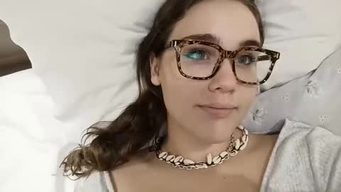 mia_boone online show from December 21, 3:31 pm