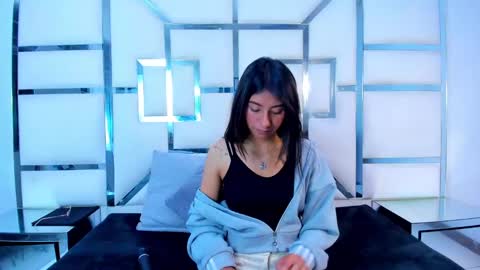 mia_clark18 online show from October 7, 4:09 am