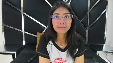 mia_clark18 online show from October 29, 3:03 pm