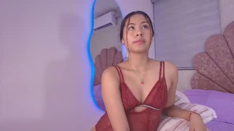 Mia  online show from July 17, 3:35 am
