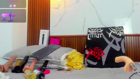 Mia Conde online show from November 7, 5:18 am