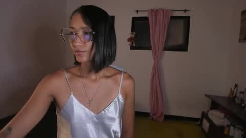 Mia Sandoval online show from March 18, 10:07 am