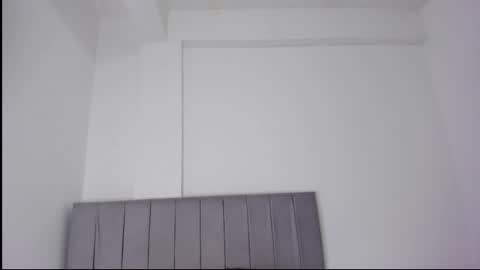 Snapshot of mia_cute25 chatting on January 14, 9:59 am online show from January 14, 9:59 am