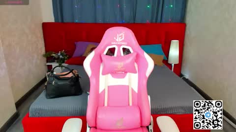 mia_e1fie online show from February 8, 1:09 am