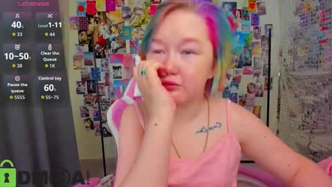 Mia online show from December 22, 2:41 am