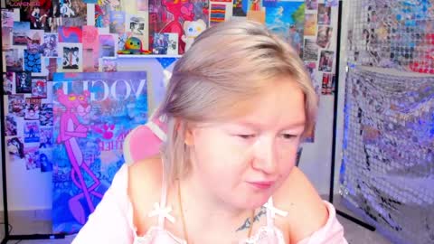 Mia online show from March 29, 2:44 am