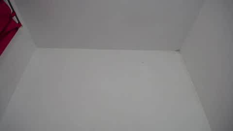 M I A online show from December 17, 11:27 am