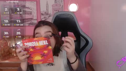 Snapshot of mia_foster_t chatting on January 17, 1:16 pm Mia online show from January 17, 1:16 pm