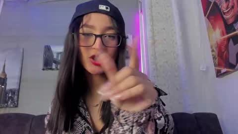 Snapshot of mia_fowler7 chatting on October 16, 7:37 pm MIA online show from October 16, 7:37 pm
