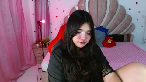 Snapshot of mia_fox666 chatting on April 25, 2:47 am mia online show from April 25, 2:47 am