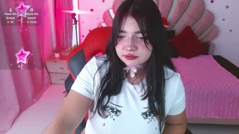 Snapshot of mia_fox666 chatting on May 20, 2:18 am mia online show from May 20, 2:18 am