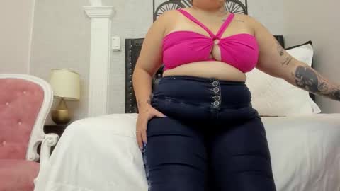 mia online show from May 16, 7:56 pm