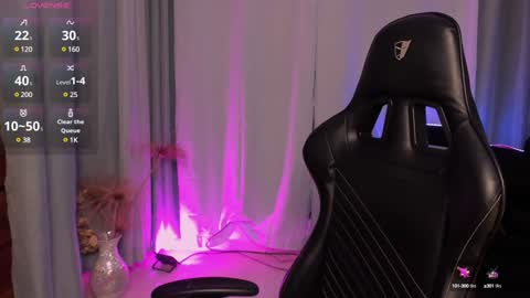 Mia online show from January 4, 2:46 pm