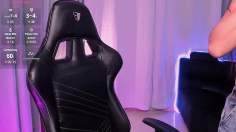 Mia online show from January 5, 12:42 pm